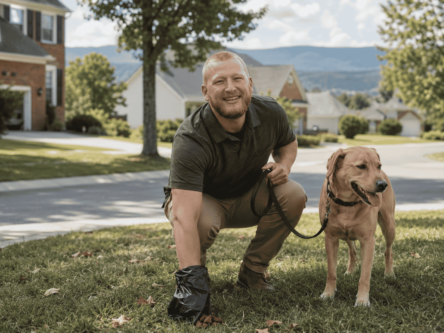 Left alone, waste turns into an odor problem, a health hazard, and a stain on otherwise great curb appeal. We keep it from ever getting that far, with regular service scheduled around your yard and your dogs.